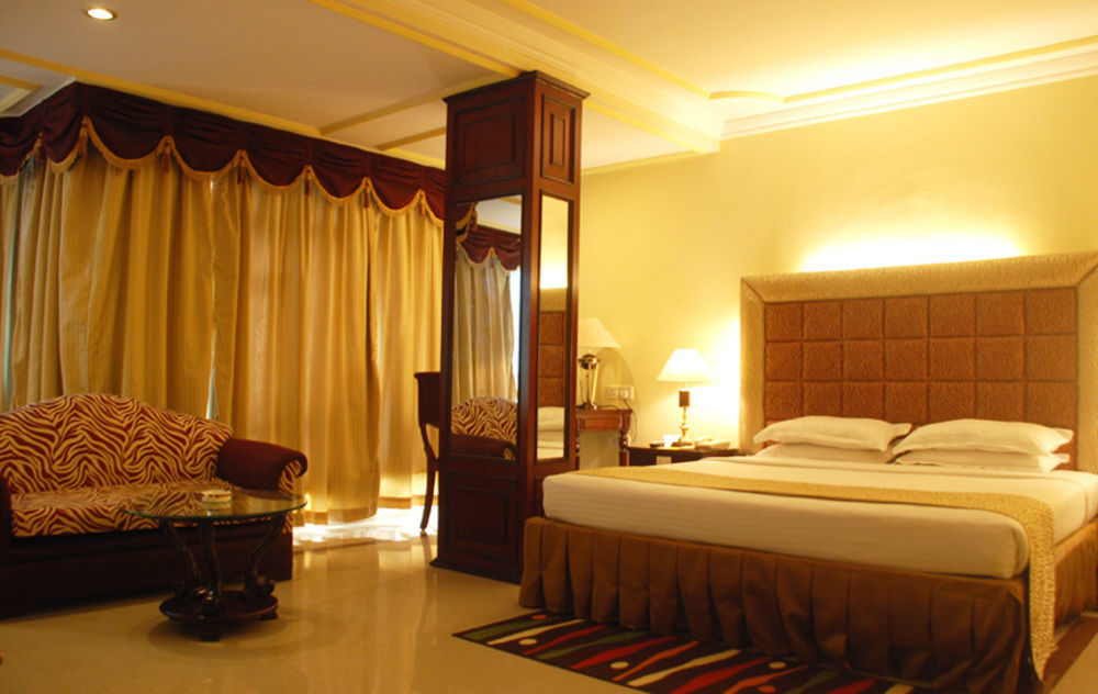 The Crown, Bhubaneswar - Ihcl Seleqtions Hotel Ngoại thất bức ảnh